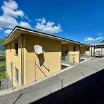 Residenza Christa 아파트